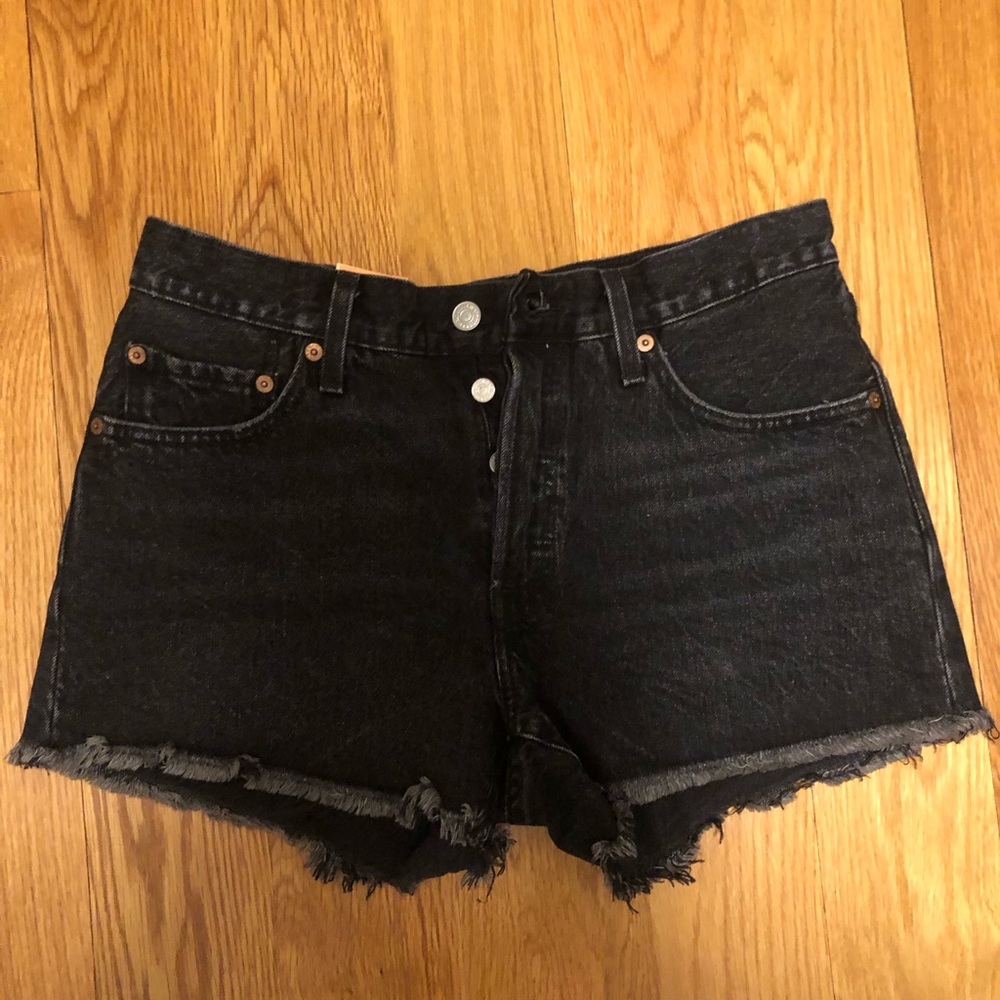 Levi’s black 501 shorts